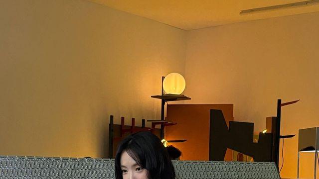 손나은, 손나예쁜 별명처럼 빛난 그레이 원피스 자태