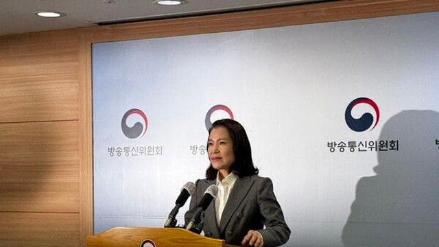 방통위 폐지안에 버티기 나선 이진숙…