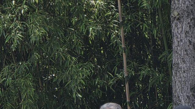 뱃살 싹 사라진 최민식 배우 근황