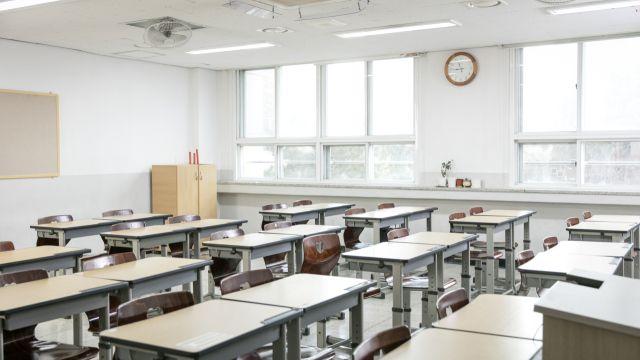 수업중 학생이 춤추고 노래하자...강사, 화 참지 못하고