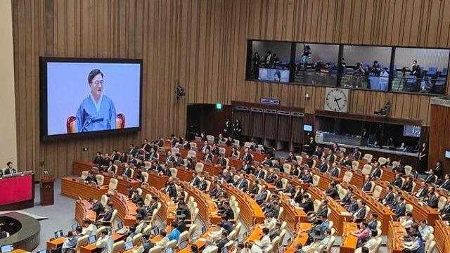 ‘노란봉투법’ 내년 3월 10일 시행 확정···노동부 “현장 매뉴얼 마련할 것”