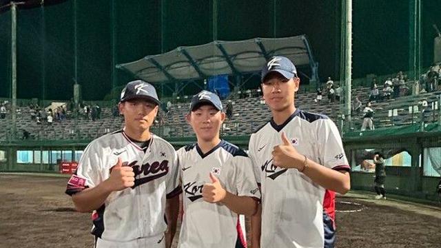 한국 U-18 야구, '팀 노히트노런'으로 이탈리아 8-0 완파