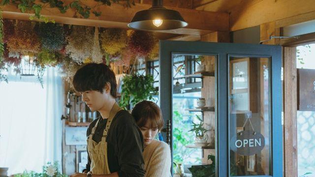 송중기 얼린 천우희의 돌발 백허그…두 사람에 무슨 일이