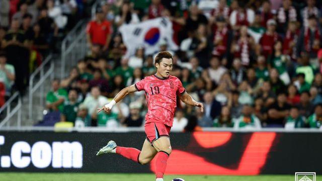 오현규, 환상 오른발 슈팅으로 역전 골…멕시코전 2-1 리드 (후반 진행 중)