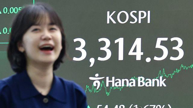 세제개편안 조정 기대 속 은행·증권지수 상승률 전체 1·2위(종합)