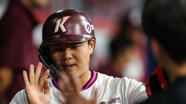 “아직 MLB 선배들 따라가기 멀었어”…‘유격수 사관학교’ 키움 특급 유망주, 만족 없다