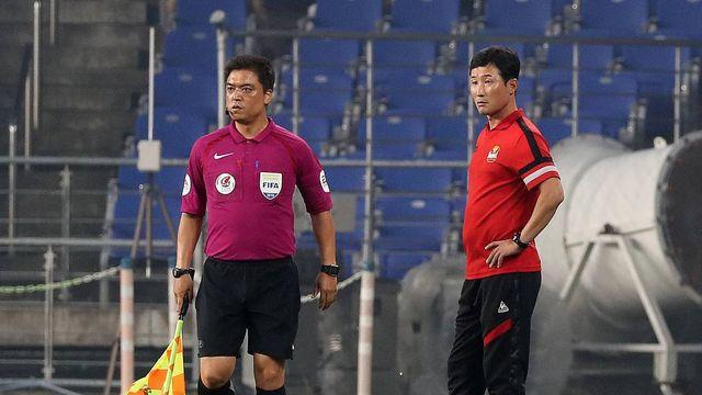 “책임 통감...” 10개월 만에 물러난 '한국 축구 레전드', 결국 자진 사퇴