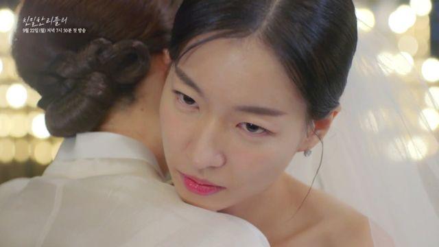 ‘결혼’ 이시아, 돌아버릴 만하네…떠난 친모=시母로 재회 (친밀한 리플리)