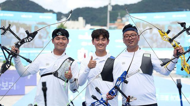 김우진-김제덕-이우석, 올림픽 이어 세계선수권도 석권…미국 6-0 완파→대회 3연패 [광주 현장]