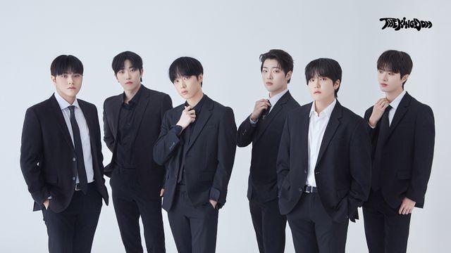 더킹덤, 리더 단 입대로 5인조 컴백 확정 [공식입장]
