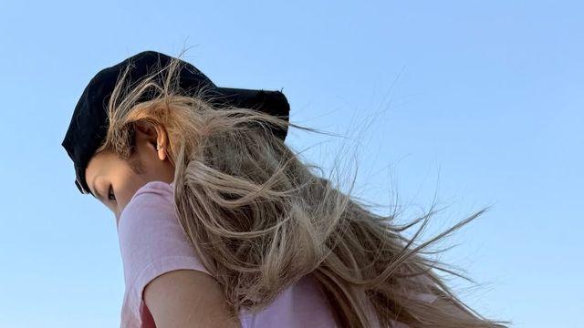 리사처럼 말차에 핑크를 더하는 게 올가을 유행입니다