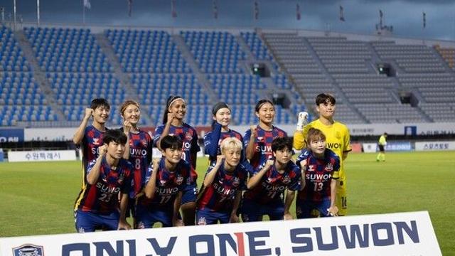사상 첫 여자 축구 클럽 남-북전 성사… 수원 위민, 북한 내고향축구단 맞대결