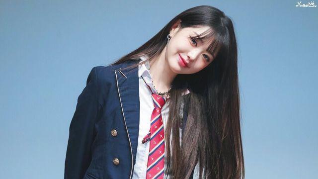 최근 교복입은 장원영 고화질