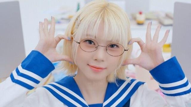 유니스, 日 첫 싱글 '모시모시♡' 뮤비티저 공개…'러블리 소통매력' 팬심 정조준