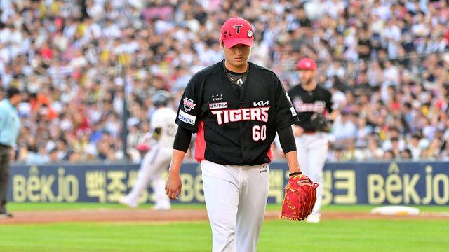 KIA 초비상! '최고 143km 뚝' 김도현, 우측 팔꿈치 불편감→2회 자진 강판…