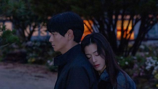 [오!뜨뜨] 전지현 ‘북극성’ VS 김고은 ‘은중과 상연’, 케미 맞짱