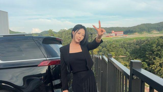 빙상 여제 이상화, 올블랙으로 완성한 시크 카리스마