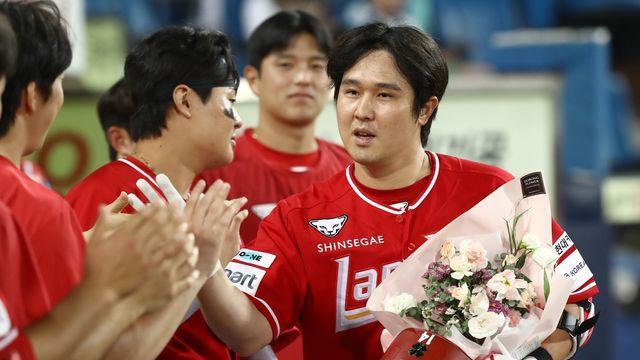 SSG, 삼성에 짜릿한 역전승…롯데는 KIA 꺾고 5연패 탈출(종합)