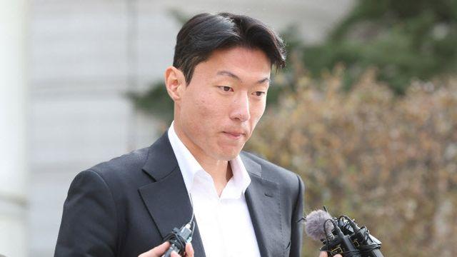 “축구에 전념할 것”…황의조, 징역형 집행유예 확정