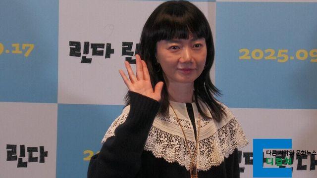 (포토)일본 작품으로 무대 선 배두나