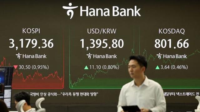 외국인, 8월 주식·채권서 6억달러 순유출…넉달 만에 '팔자' 전환