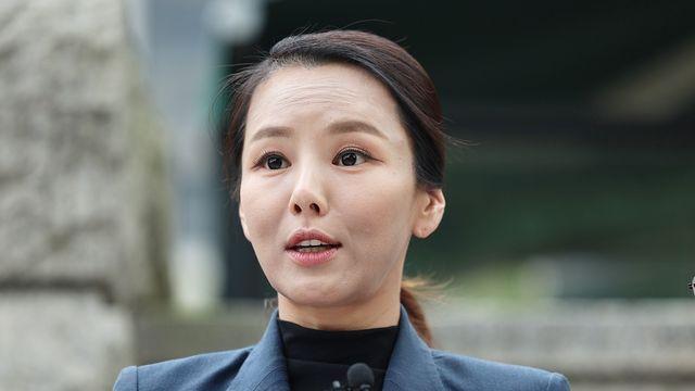 강미정, 조국 복당 요청에 “정중히 사양”