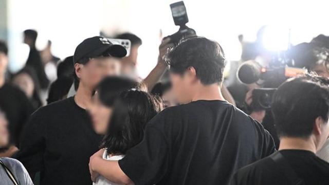 미국 배터리 공장 근로자 330명 한꺼번에 귀국... 인천공항이 울음바다 됐다