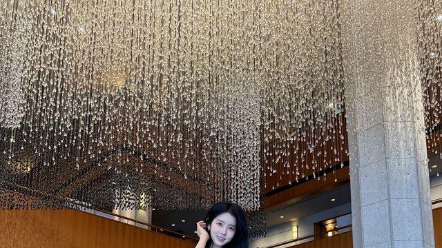 블랙&화이트로 시선을 압도한 시은, 발레리나 무드의 반전 매력