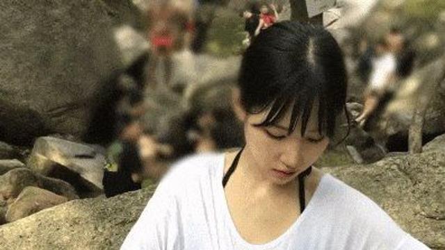 티셔츠 입고 물놀이 후 국룰
