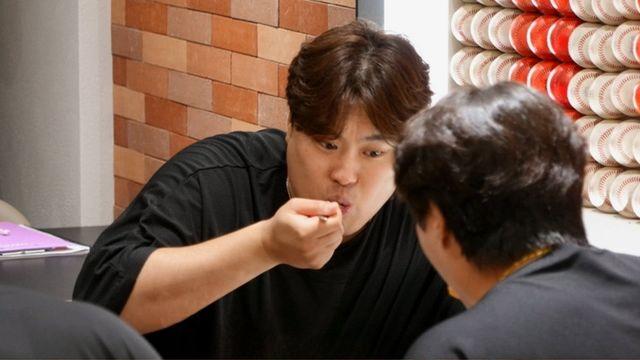 편스토랑, 류현진 월드클래스 먹방 공개…김태균 요리 실력에 이연복 극찬