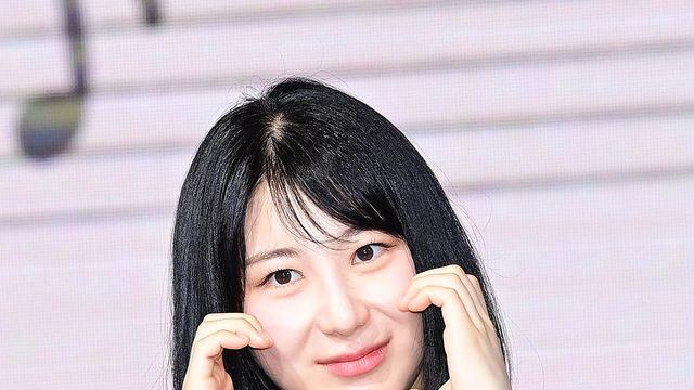 이채연, WM엔터 떠난다…