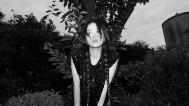 Whithersoever | 드라마 '마이 유스'의 배우 천우희 화보와 인터뷰 | 마리끌레르 코리아