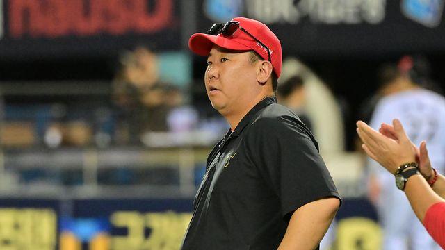 'LG 상대 역전승' KIA, 아직 포기하지 않았다...이범호 감독 