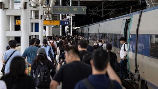 몰랐다간 추석에 낭패 본다…다음 달부터 바뀌는 KTX '벌금' 제도