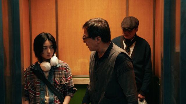 감시자로 돌아온 청룽의 '올드스쿨' 액션…영화 '포풍추영'