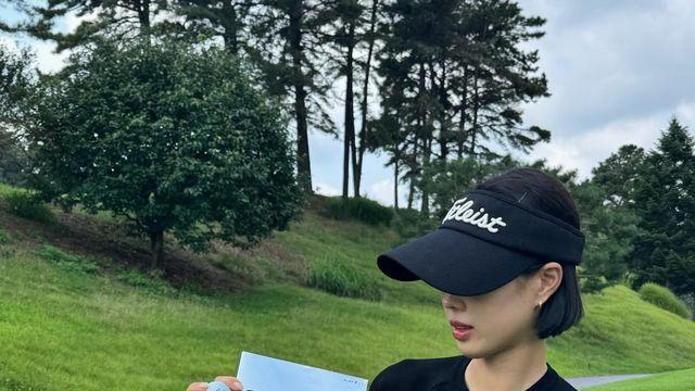 프로골퍼 손새은, 블랙 퍼포먼스 룩으로 그린 위를 사로잡다
