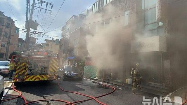 제주 식당 화재, 2명 대피·인명피해 없어…30분만에 진화