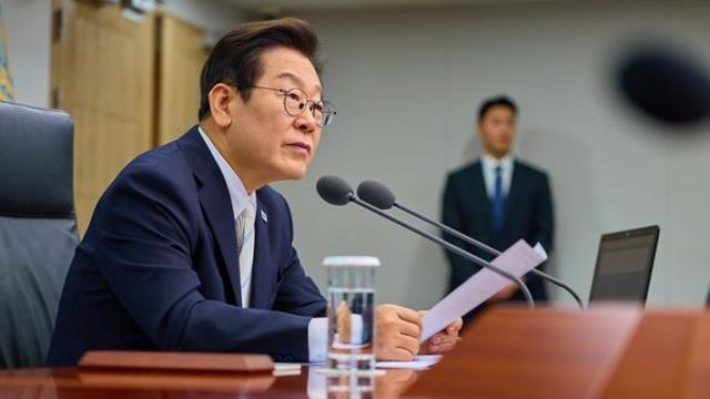 李대통령, 이억원 금융위원장과 주병기 공정거래위원장 임명