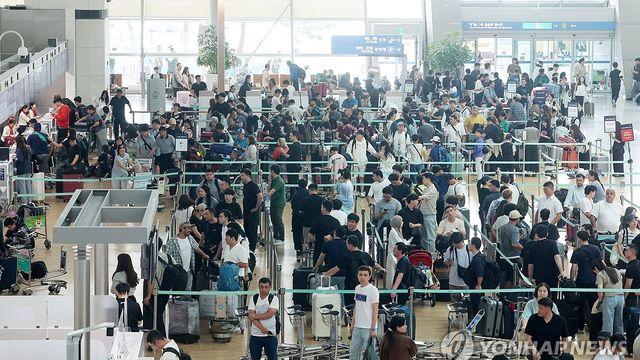 상반기 항공사 소비자 피해구제 신청 1천597건…1년 새 38% 증가