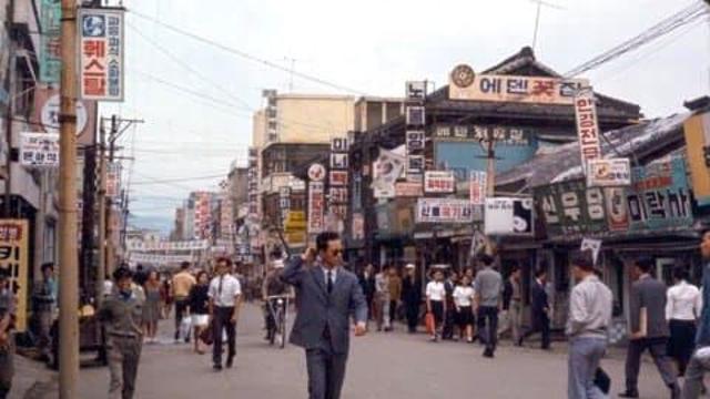 한국 현대소설 배경인 1960년대 대한민국..jpg