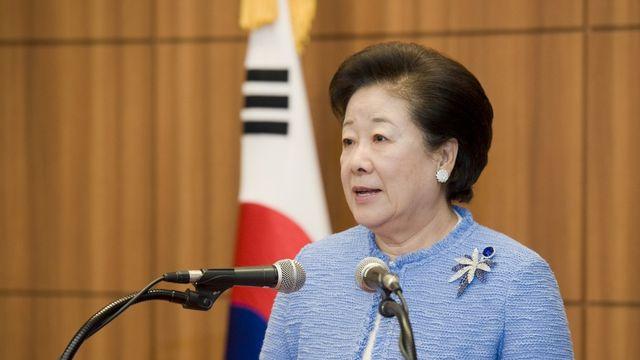 특검 조사에 한학자 총재 세차례 불출석…