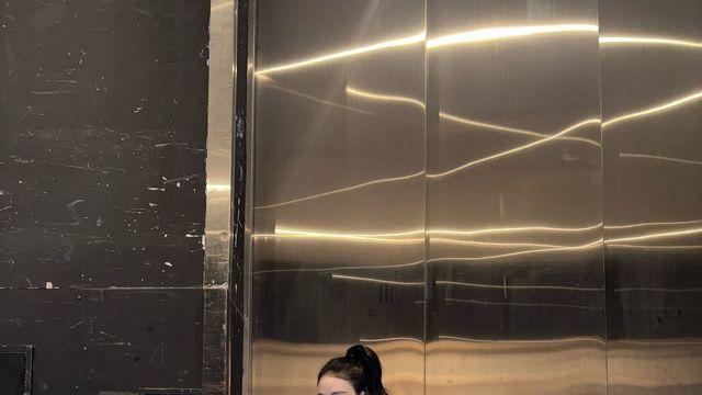 카리나, ‘에스파 비주얼 퀸’의 시크 블랙룩