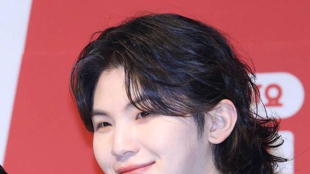 세븐틴 우지, 오늘(15일) 현역 입대…“건강히 다녀오겠다”
