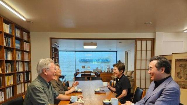 이언주, 文·이낙연 환대 사진에 