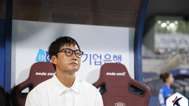 '4-2 완승' 광주 이정효 감독 
