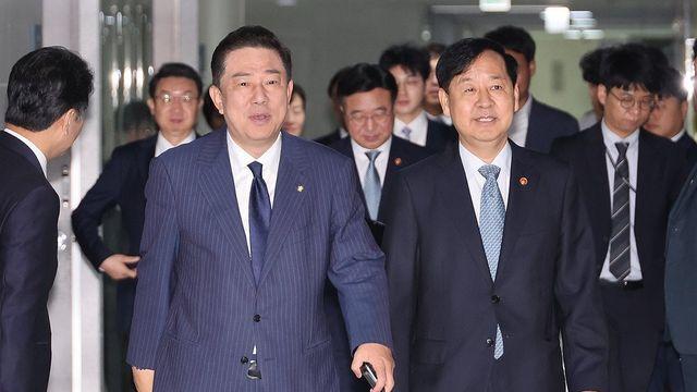 양도세 대주주 기준, 현행대로 50억…구윤철 