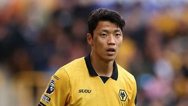 황희찬, 환상 하프 발리 슈팅에도 혹평...최저평점 5점+“계속 선발 나서는 건 우려스러워”