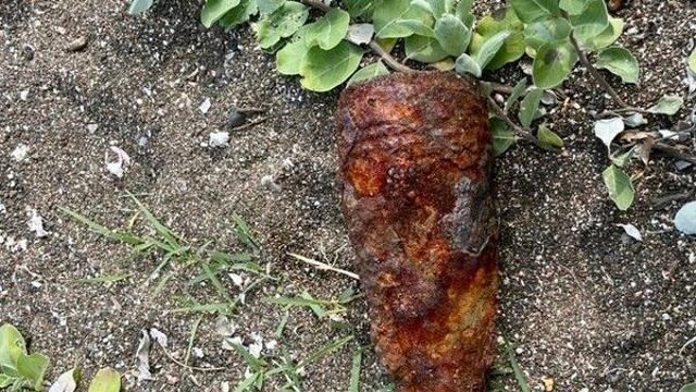 제주 해변서 포탄 추정 물체 발견…당국 확인 중