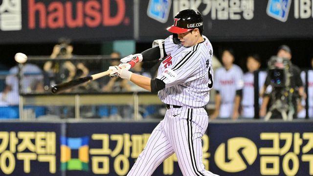 '우승 확률 95% 잡았다!' LG, KIA 14-0 대파 80승 선착→3.5G 차 1위…톨허스트 5승+홍창기 대타 타점 [잠실:스코어]