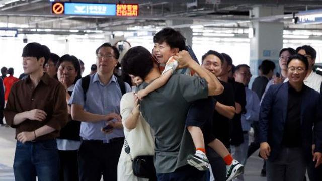 '구금사태 한숨 돌렸지만'...다시 시험대 오른 李대통령